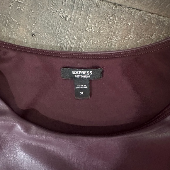 Express bodysuit - Picture 2 of 2